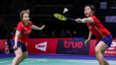 3-0中国女团闯入4强！创下20届神迹，剑指尤伯杯冠军