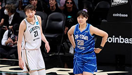 WNBA简报：芝加哥天空82-59大胜洛杉矶火花_ 李月汝4分5板