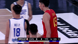 大魔王降临！周琦三节打卡17分钟拿下21分8篮板