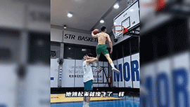 23岁1米84小伙曾是田径运动员 弹跳超1.2米