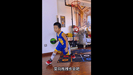 你学会了吗？小屁孩教学杜兰特的招牌拖曳步动作
