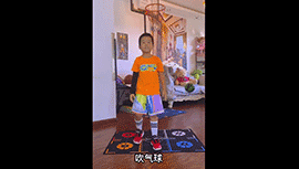 你学会了吗？小屁孩教学韦德大回环上篮动作