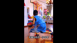 你学会了吗？小屁孩教学李梦的急停背后过人投篮