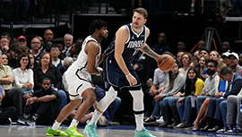 NBA简报:独行侠125-120击退篮网 东契奇49+10+7 托马斯30+7