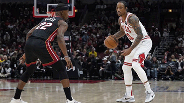 NBA简报:热火118-116复仇公牛 巴特勒28分&压哨绝杀 德罗赞27+5