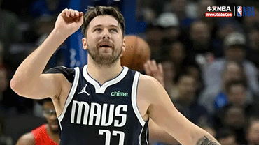 NBA简报:独行侠126-97轻取开拓者 东欧组合三节打卡合砍70分 亨德森11中2