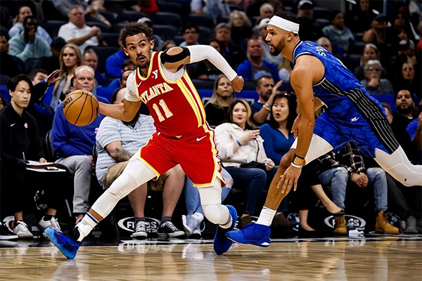 明日NBA直播比赛看点:爵士冲击七连胜  詹姆斯大战欧文或遭横扫