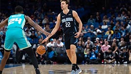 NBA简报:魔术112-92击败黄蜂取得四连胜 安东尼21+6 米勒21+7
