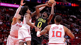NBA简报:火箭147-119射穿爵士 杰伦-格林41分 范弗里特34+7