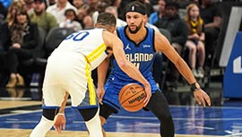 NBA简报:勇士101-93力克魔术 库里关键5分&全场17+10 追梦首节遭逐