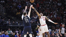 NBA简报:独行侠125-107狂胜火箭 东契奇47+12+7 欧文24+7 小史密斯28+7