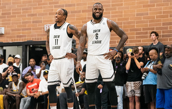 05月16日NBA动态汇总：湖人计划报价米切尔 库里获魔术师约翰逊奖