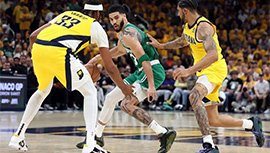 NBA战报:绿军114-111逆转步行者拿赛点 獭兔36+10+8 步行者4人空砍20+