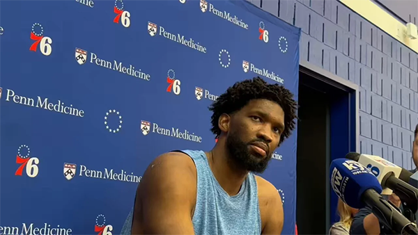 恩比德情绪失控：记者成 “出气筒” NBA将如何裁决？