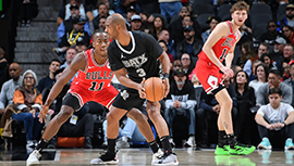 NBA简报:公牛139-124击溃马刺 武切维奇赛季新高39分 道苏姆27+10+11 文班缺阵