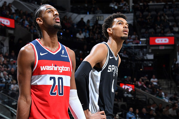 02月10日NBA直播看点:东契奇维金斯换队首秀大幕开启 巴特勒冲击5000球大关