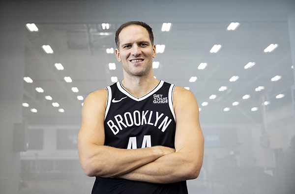 02月20日NBA交易汇总:勇士、篮网、独行侠大动作 新援加盟后球队未来走向何方？