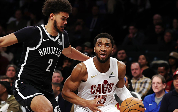 NBA更新排名:哈登小卡携手冲4连胜 联盟头名全力冲击15连胜创历史