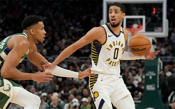 NBA更新排名:哈登小卡携手冲4连胜 联盟头名全力冲击15连胜创历史