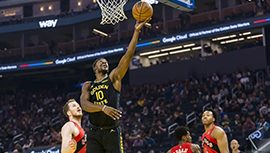 NBA简报；勇士117-114胜猛龙 巴特勒三双 库里伤退 巴恩斯29+10+6