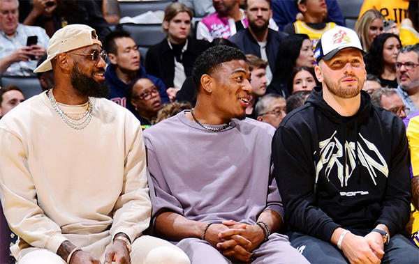 NBA排名更新:湖人坐收渔利升西部第三 快船连胜巩固西部第七席位